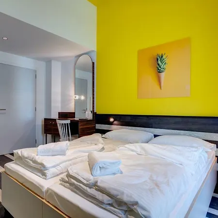 Meininger Gare Du Midi Hotel Brussels